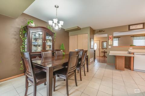 784 Symphony Dr, Aurora, IL 60504 photo 9