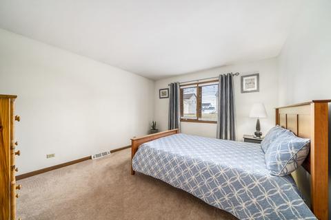 600 Saddle Ln, Aurora, IL 60505 photo 20