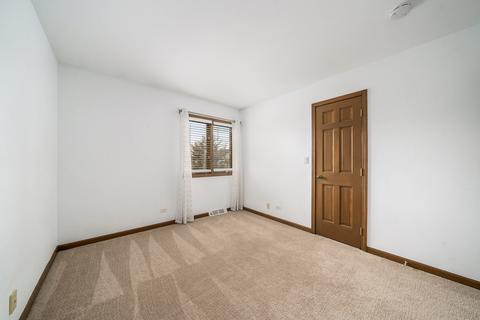 600 Saddle Ln, Aurora, IL 60505 photo 19