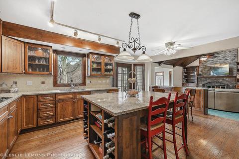 1405 E Gartner Rd, Naperville, IL 60540 photo 8