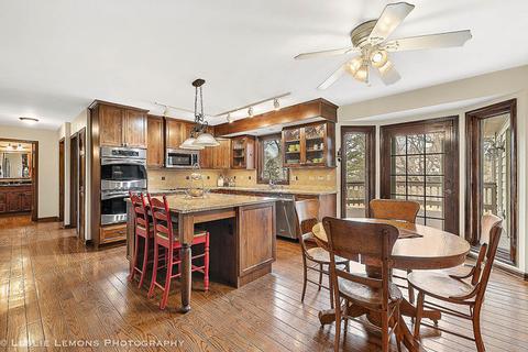 1405 E Gartner Rd, Naperville, IL 60540 photo 5