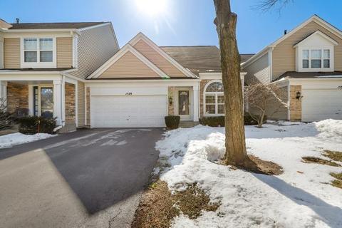 1529 Diamond Dr, Hoffman Estates, IL 60192 photo 2