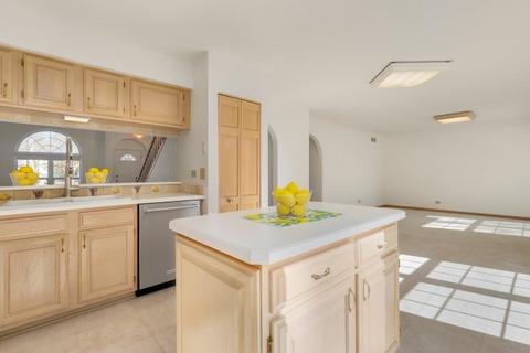1529 Diamond Dr, Hoffman Estates, IL 60192 photo 15