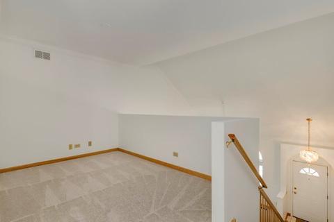 1529 Diamond Dr, Hoffman Estates, IL 60192 photo 24