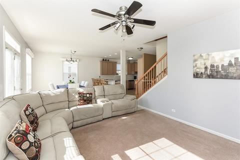 1433 Blume Dr, Elgin, IL 60124 photo 10