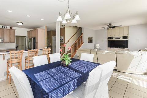 1433 Blume Dr, Elgin, IL 60124 photo 7