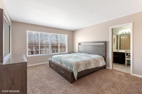 518 Ivory Ln, Bartlett, IL 60103 photo 8