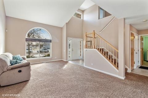 518 Ivory Ln, Bartlett, IL 60103 photo 2