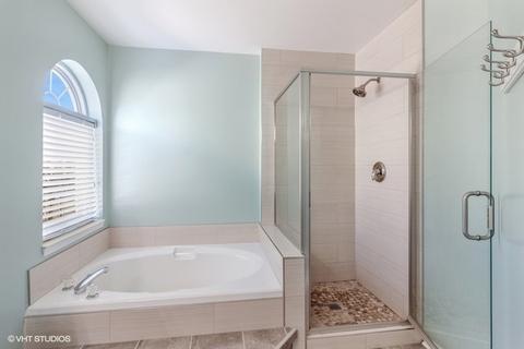 518 Ivory Ln, Bartlett, IL 60103 photo 10