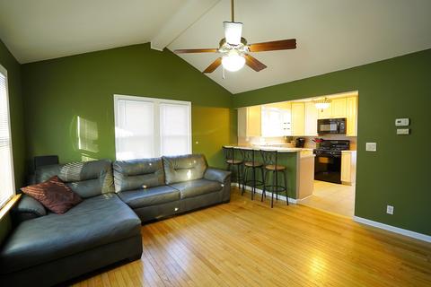 3109 1st St, Algonquin, IL 60102 photo 2