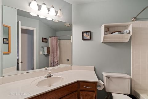 1410 Aldgate Ct #A1, Wheeling, IL 60090 photo 10
