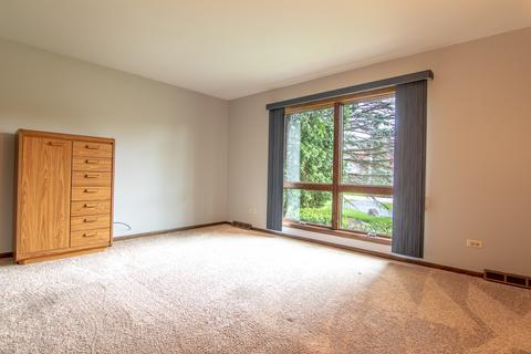 5936 Bentley Ave, Willowbrook, IL 60527 photo 11