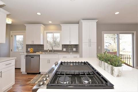 520 S Hubbard St, Algonquin, IL 60102 photo 4