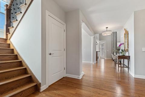 1921 Dauntless Dr, Glenview, IL 60026 photo 3