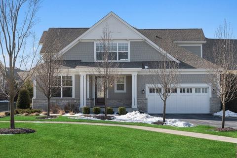 1921 Dauntless Dr, Glenview, IL 60026 photo 1