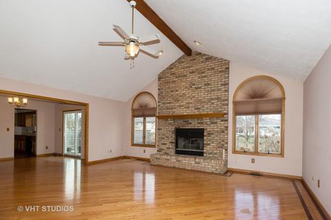 213 Deerhaven Dr, Minooka, IL 60447 photo 6
