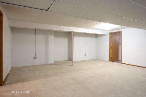213 Deerhaven Dr, Minooka, IL 60447 photo 16