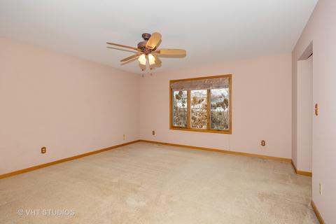 213 Deerhaven Dr, Minooka, IL 60447 photo 8