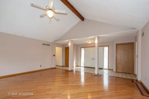 213 Deerhaven Dr, Minooka, IL 60447 photo 7