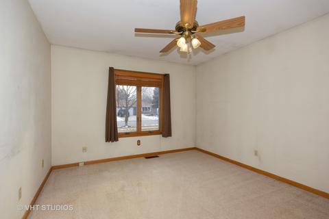 213 Deerhaven Dr, Minooka, IL 60447 photo 12