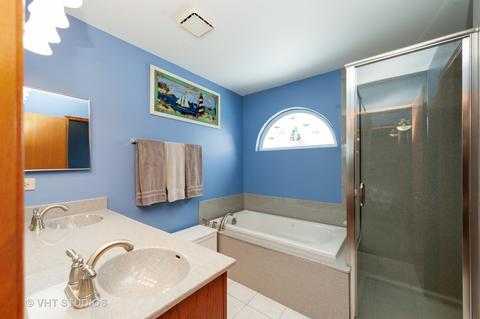 8807 Regnier Rd, Hebron, IL 60034 photo 11