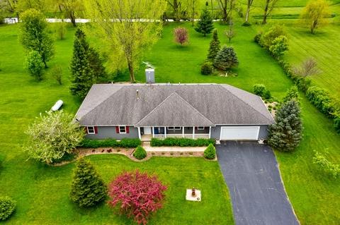8807 Regnier Rd, Hebron, IL 60034 photo 2