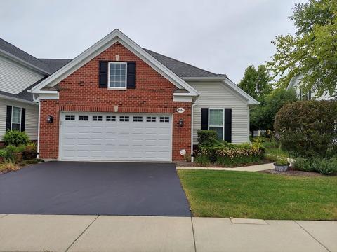 1014 Broadmoor Dr, Elgin, IL 60124 photo 1