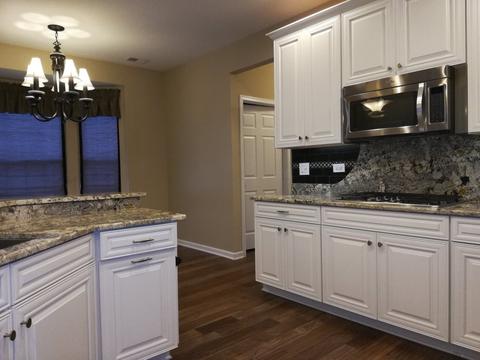 1014 Broadmoor Dr, Elgin, IL 60124 photo 14