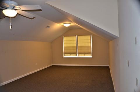 1014 Broadmoor Dr, Elgin, IL 60124 photo 35
