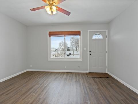 311 E Dooley St, Downs, IL 61736 photo 9