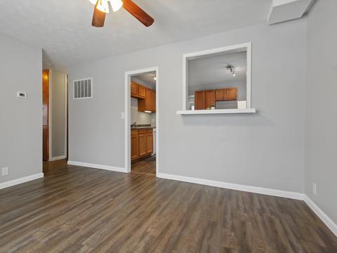 311 E Dooley St, Downs, IL 61736 photo 5