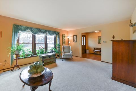 1555 Jasper Dr, Wheaton, IL 60189 photo 6
