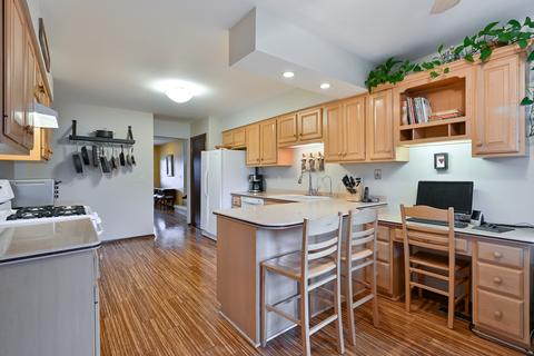 1555 Jasper Dr, Wheaton, IL 60189 photo 12