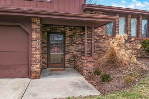 121 Cheltenham Dr, Normal, IL 61761 photo 33