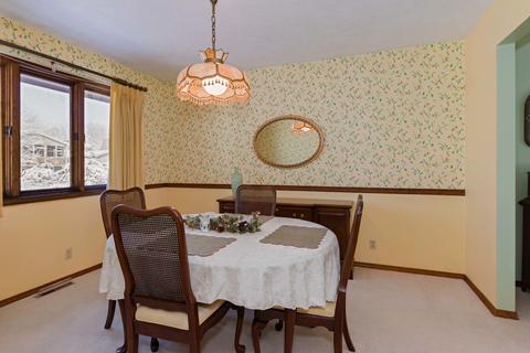 121 Cheltenham Dr, Normal, IL 61761 photo 12