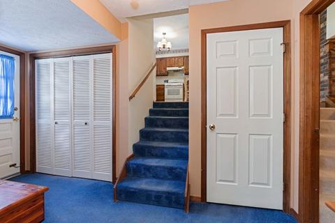 121 Cheltenham Dr, Normal, IL 61761 photo 5