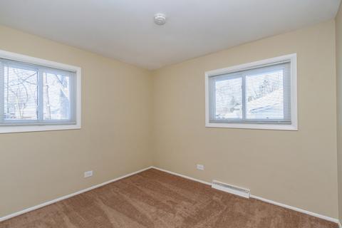 778 Parkway Ave, Elgin, IL 60120 photo 15