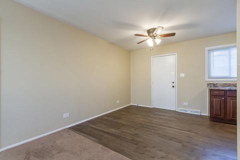 778 Parkway Ave, Elgin, IL 60120 photo 5