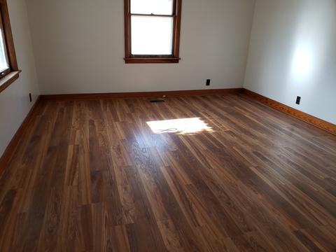 212 E Green St, Roberts, IL 60962 photo 7