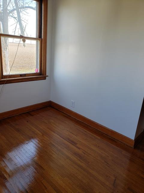 212 E Green St, Roberts, IL 60962 photo 4