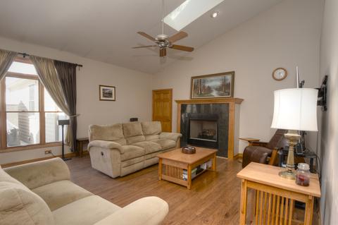 4 N650 Mountain Ash Dr, Wayne, IL 60184 photo 14