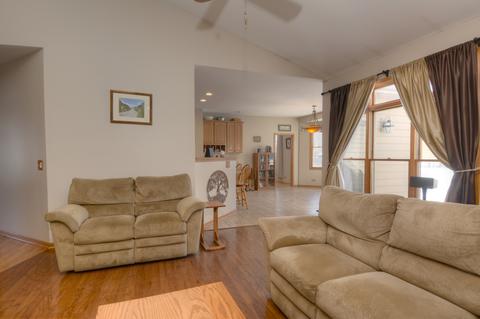 4 N650 Mountain Ash Dr, Wayne, IL 60184 photo 17