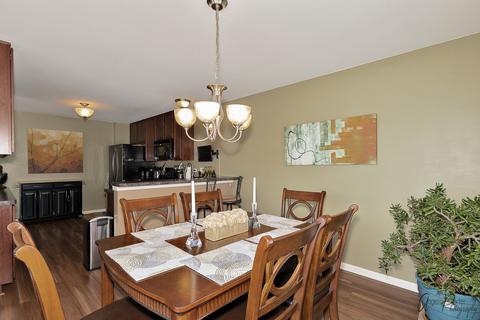 2154 Concord Dr, Mchenry, IL 60050 photo 8