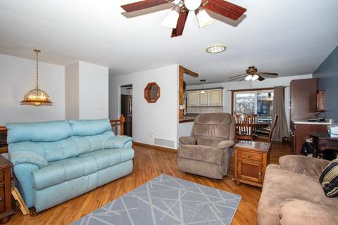 35128 Frontage Rd, Ingleside, IL 60041 photo 2
