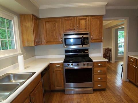 772 Red Oak Dr, Bartlett, IL 60103 photo 7