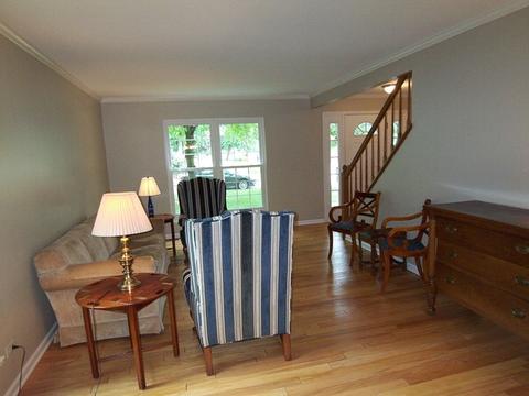 772 Red Oak Dr, Bartlett, IL 60103 photo 4