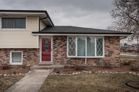 7660 S Octavia Ave, Bridgeview, IL 60455 photo 3