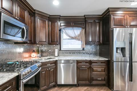 7660 S Octavia Ave, Bridgeview, IL 60455 photo 13