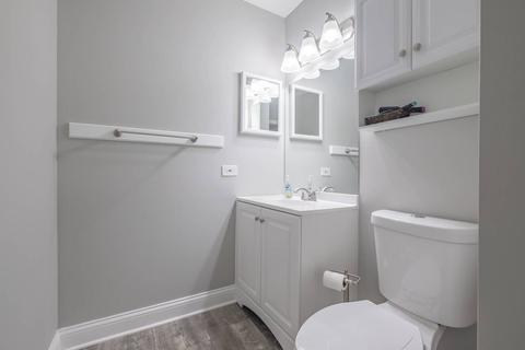 1156 S Appletree Ln, Bartlett, IL 60103 photo 7