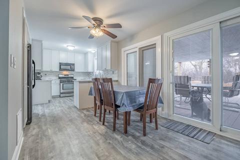 1156 S Appletree Ln, Bartlett, IL 60103 photo 9
